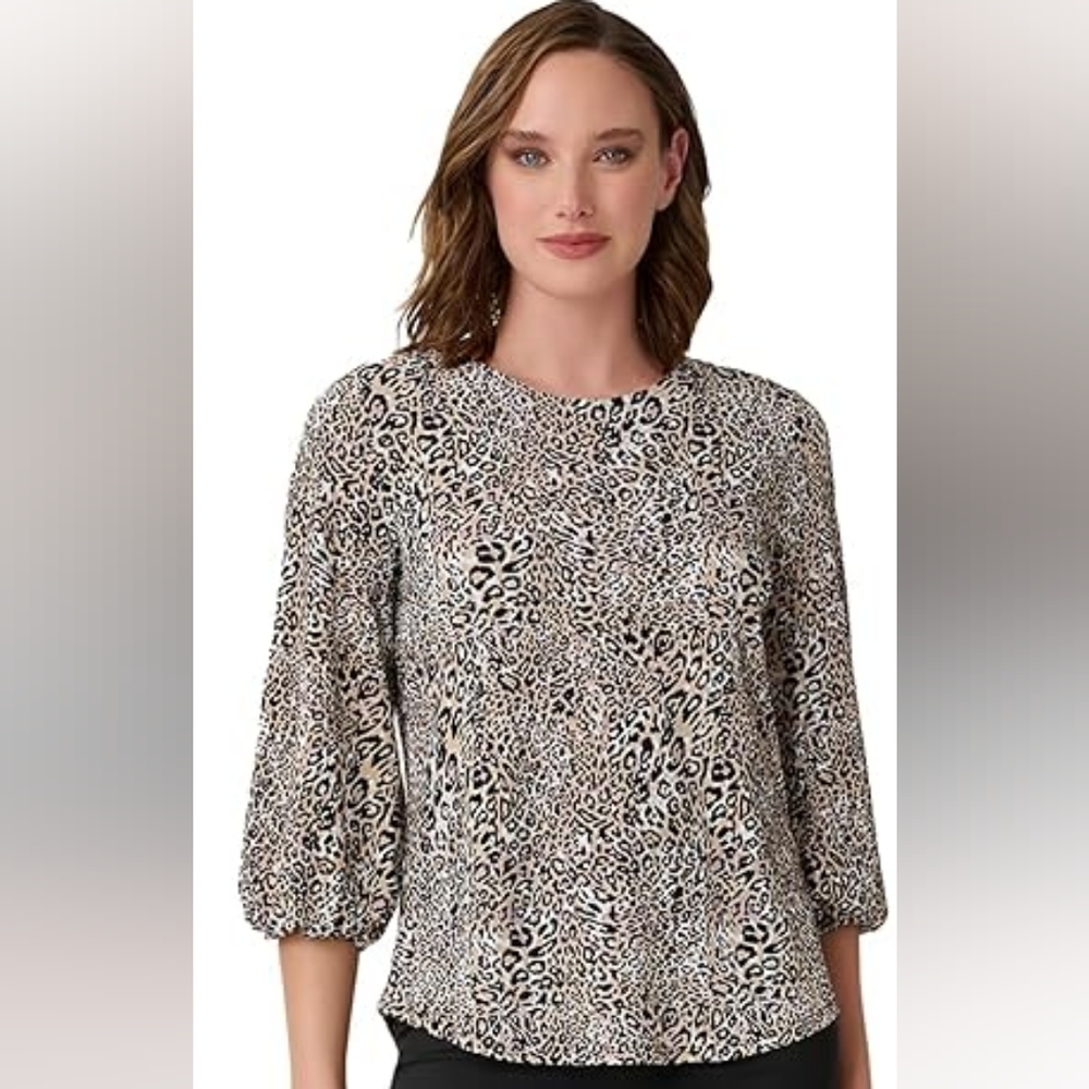 Adrianna Papell women's Medium, half-sleeve, black and white floral print blouse